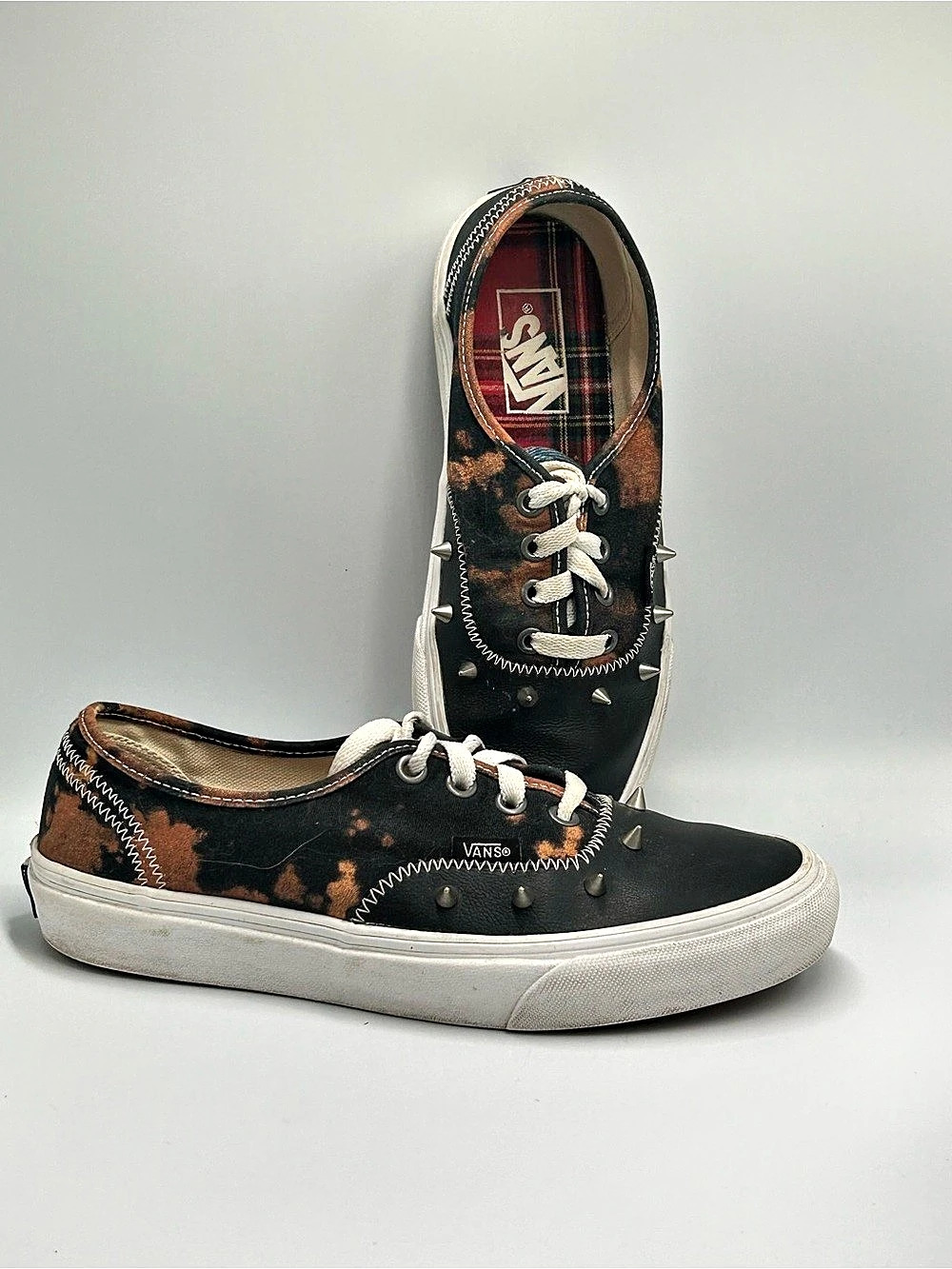 Vans Authentic Tartan Daze Studded Sneakers Black & Brown US 7.5 Spikes